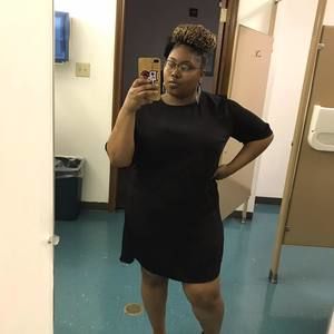 Meet your Posher, Aveisha